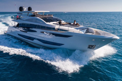 Pearl 95 production power yacht 8