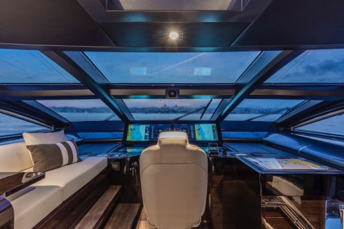 Pearl 95 production power yacht 1