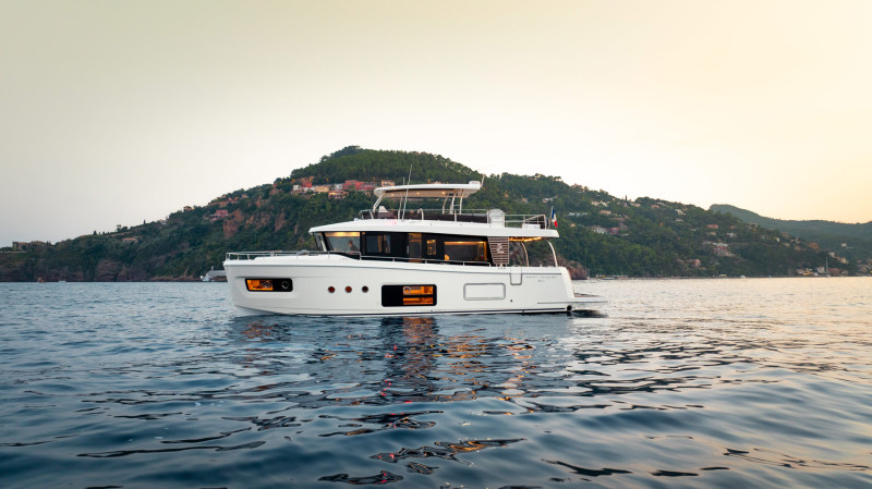 swift trawler 54 exterior 6