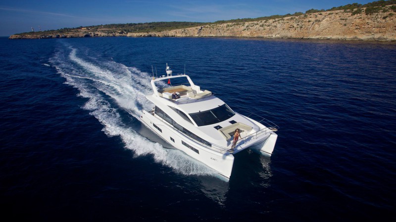 Hudson Powercat HPC 48 production power yacht 1